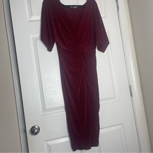 Fashion Nova Dresses & Skirts - Burgundy Size L Fashion Nova Elegant Dress